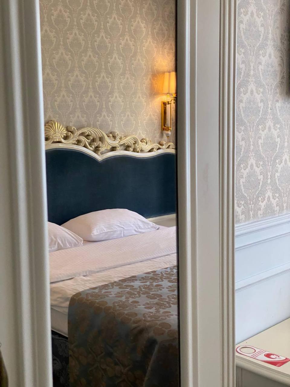 Royal Olympic Hotel كييف الغرفة الصورة